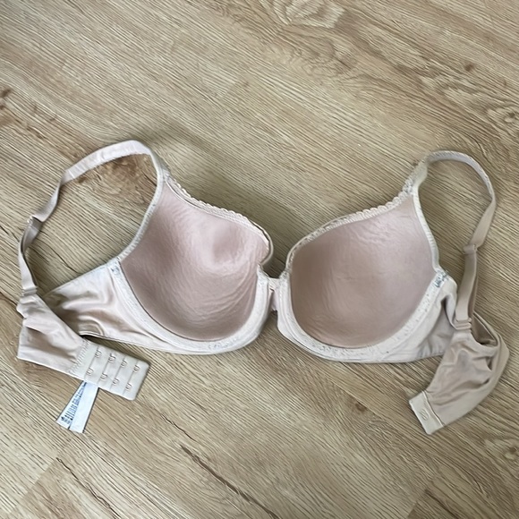 Victoria’s Secret Lined Demi Bra 34D - Picture 3 of 3